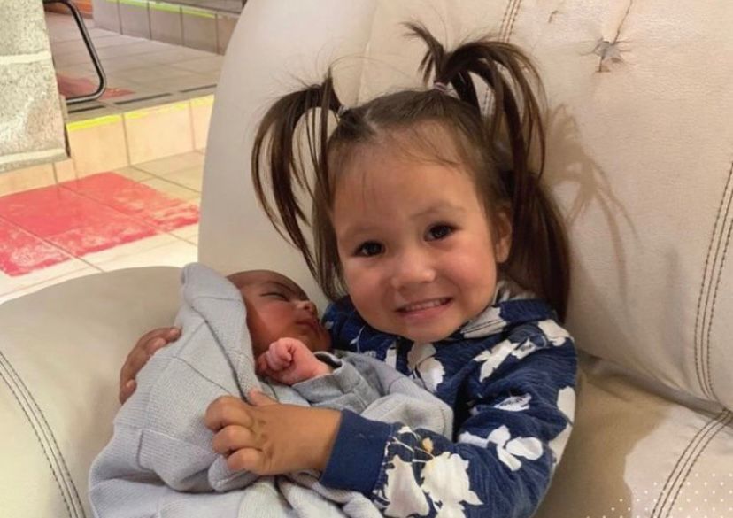 Bebê afegão que nasceu no Brasil