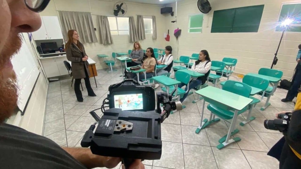 Aulas de Língua Portuguesa para refugiados do afegão