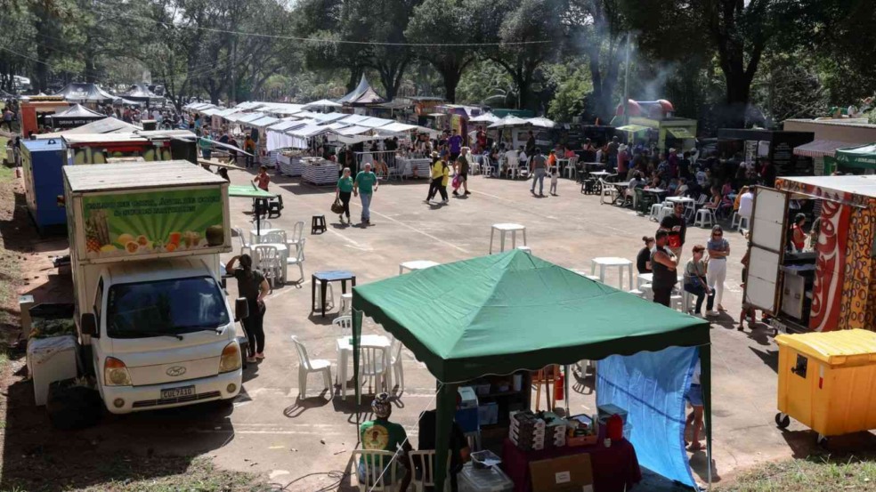 Reinauguração do parque do corrupira.