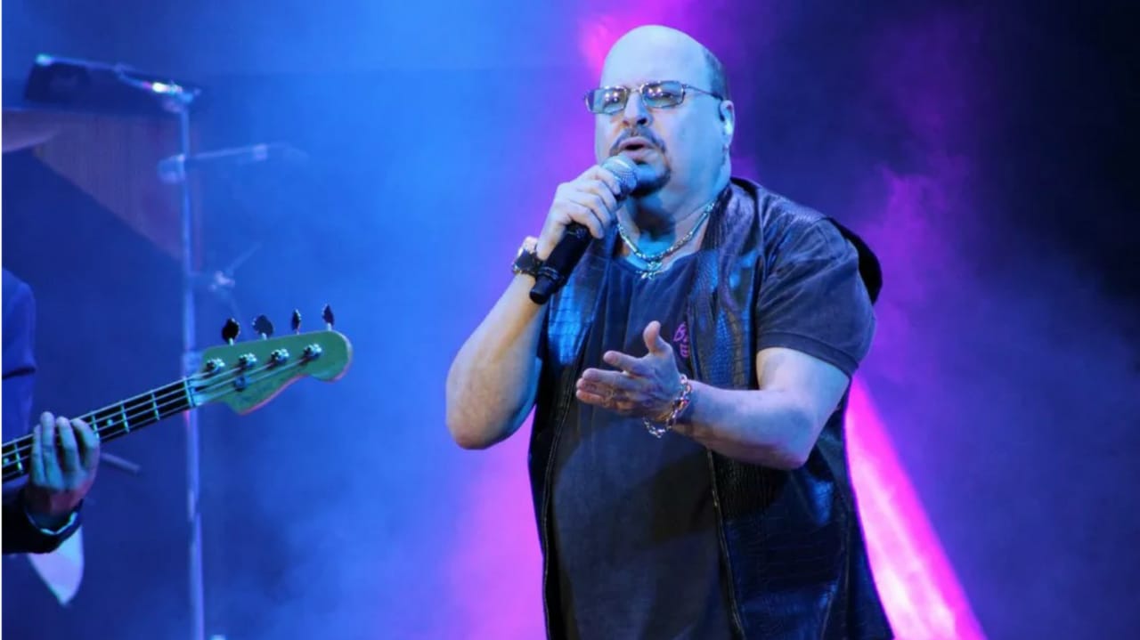 Paulinho, vocalista do Roupa Nova, morre aos 68 anos após ser internado por Covid-19