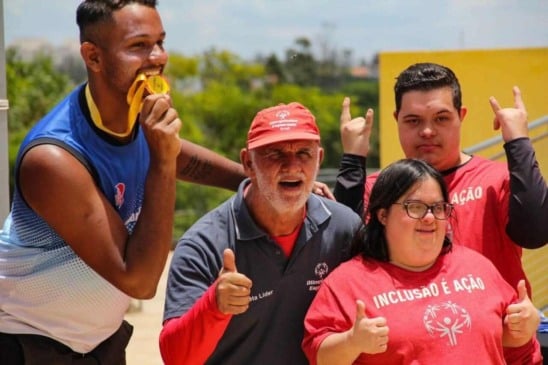 Atletas da natação do PEAMA de Jundiaí
