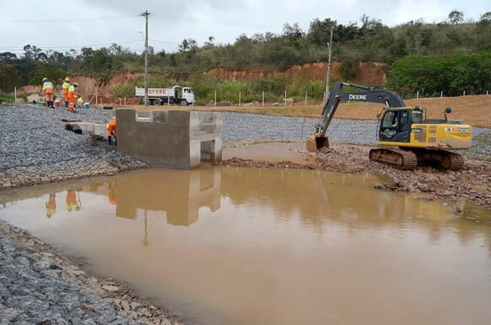 Piscinão da Avenida Bertioga. (Foto: Divulgação)