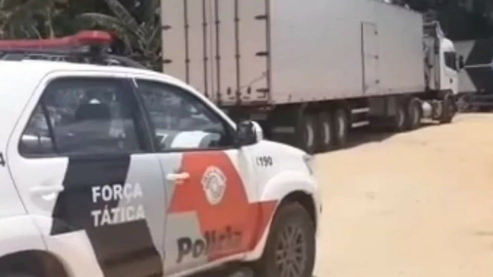 PM prende suspeitos de roubo de carga em Jarinu