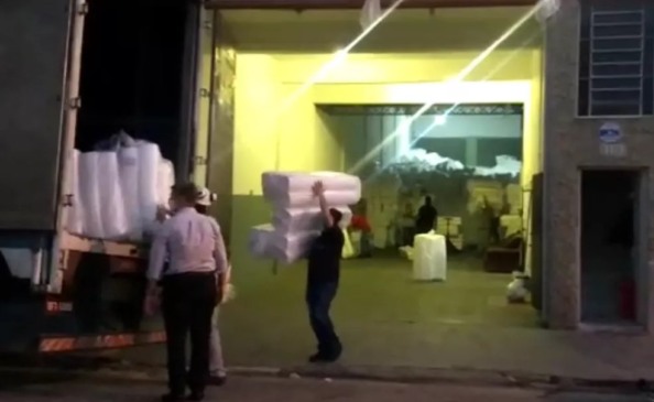 Apreensão da Polícia Civil em um galpão em São Paulo.
