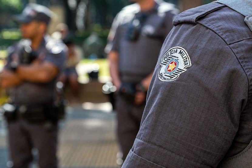 policia militar fardada policia militar fardada