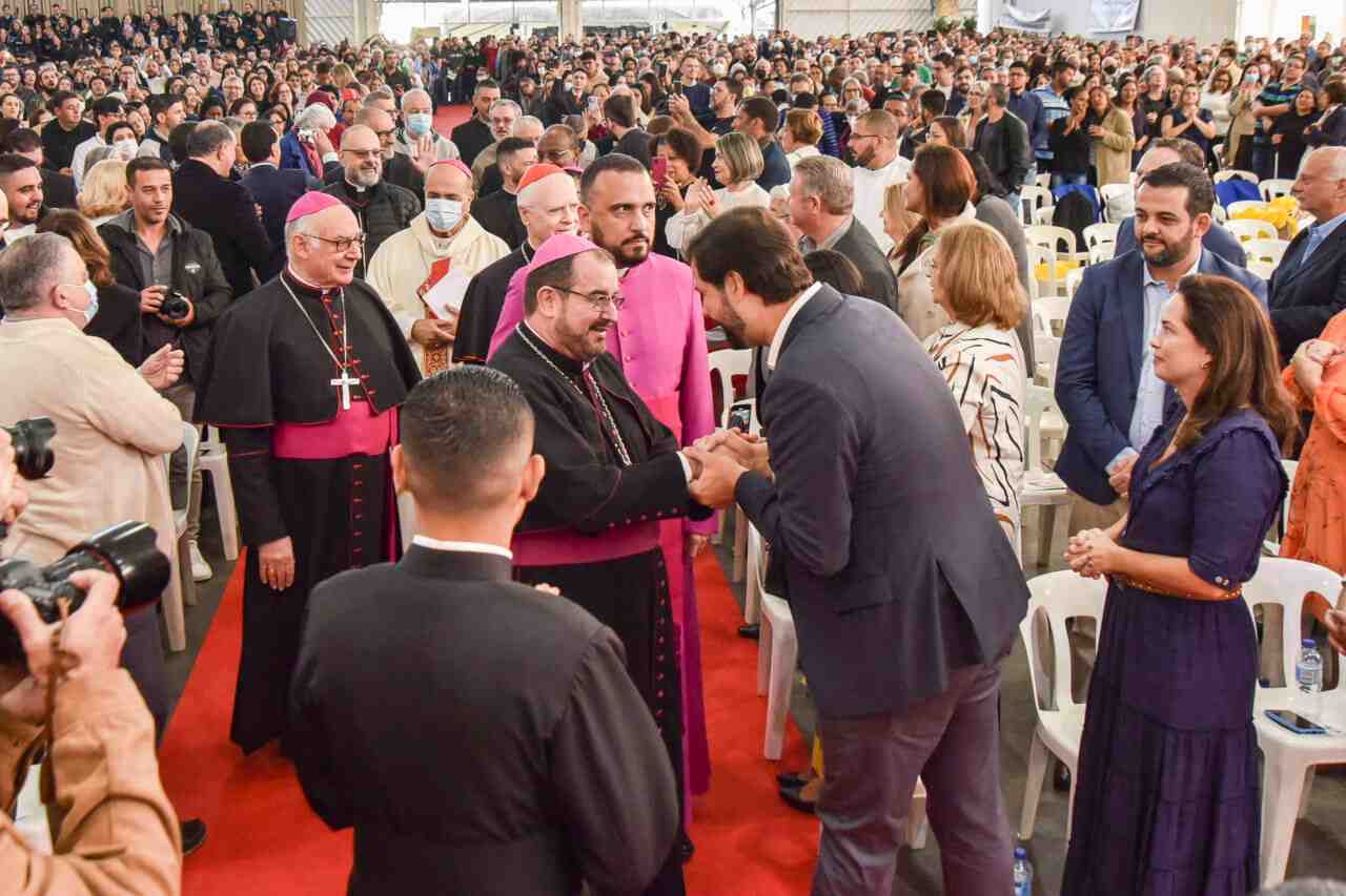 Luiz Fernando recebe o novo bispo jundiaiense, Dom Arnaldo