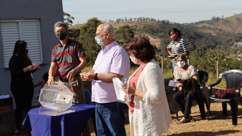 Famílias de Campo Limpo Paulista recebem casas do CDHU após 11 anos de espera