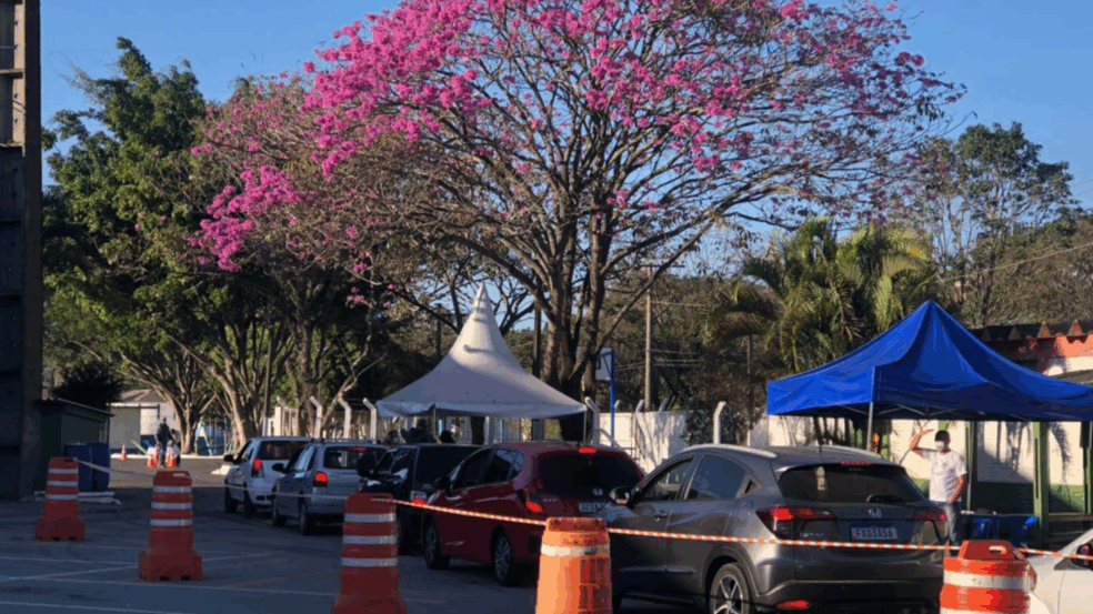 Campo Limpo Paulista tem drive-thru de vacinação neste sábado (12) Campo Limpo Paulista tem drive-thru de vacinação neste sábado (12)