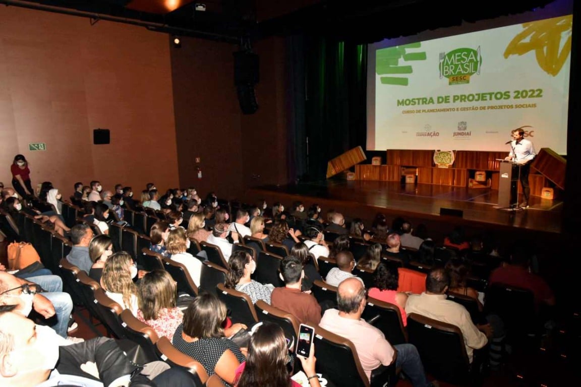 prefeito-luiz-fernando-machado-formatura-curso-de-planejamento-e-gestao-de-projeto-sociais-no-sesc_