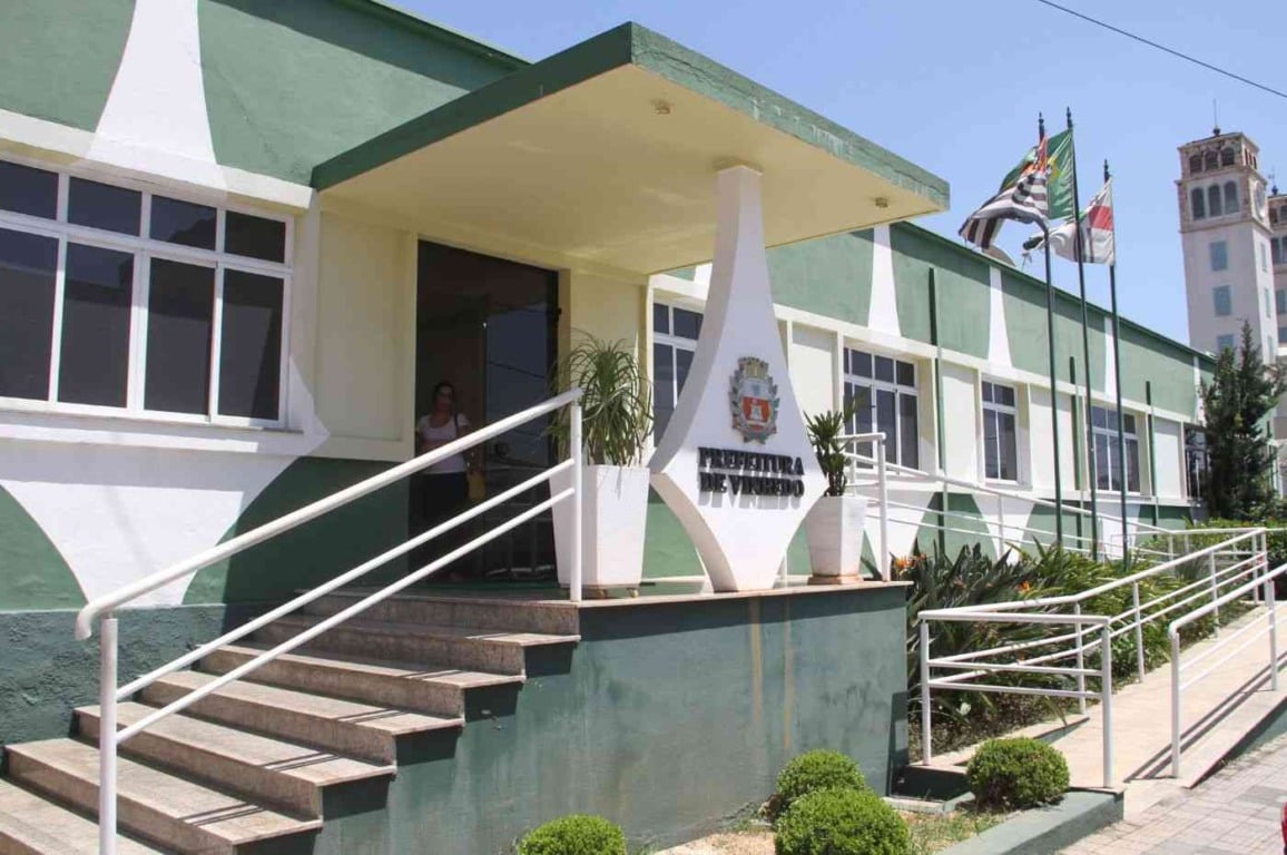 Prefeitura de Vinhedo anuncia concurso com 29 vagas e salários de até R$ 6 mil