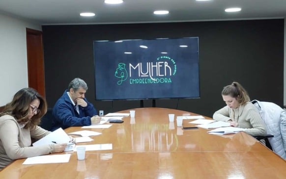 Julgamento para a entrega do prêmio de Mulher Empreendedora
