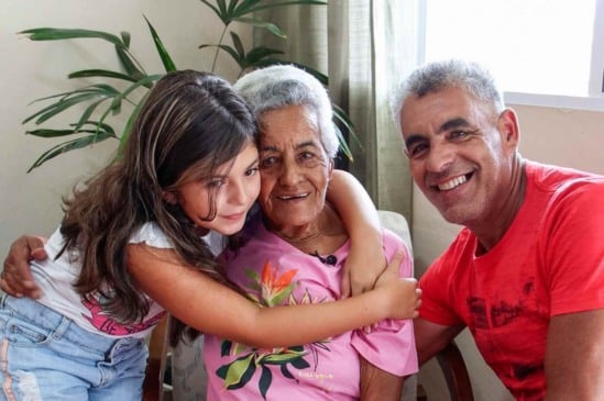 Dona Ana da Silva foi a primeira paciente do mutirão. Foto: Prefeitura de Jundiaí