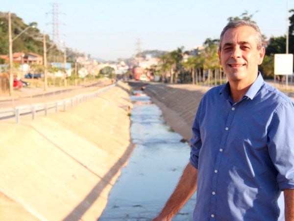 Professor Rodolfo é vítima de ataque em massa via Whatsapp