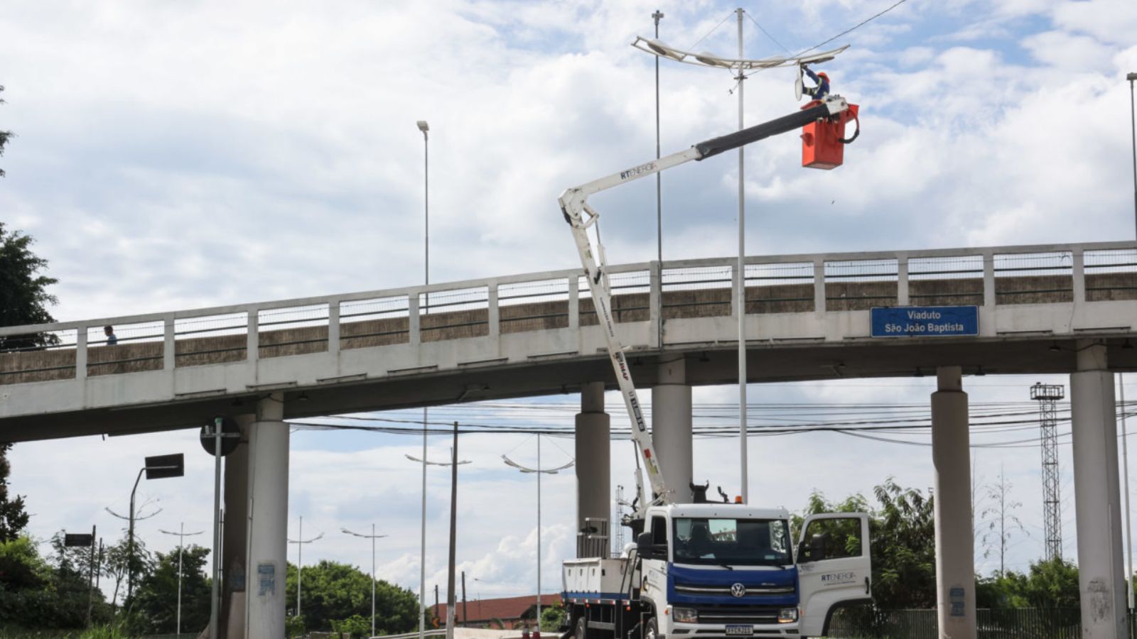 Troca de iluminação pública em Jundiaí
