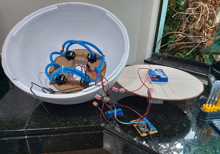 Aluna EtecBest desenvolve drone. (Foto: Divulgação)