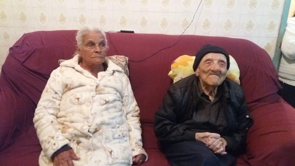 Raimundo Leonardo e sua mulher. Nivercina Maria, se recuperaram do Covid-19.