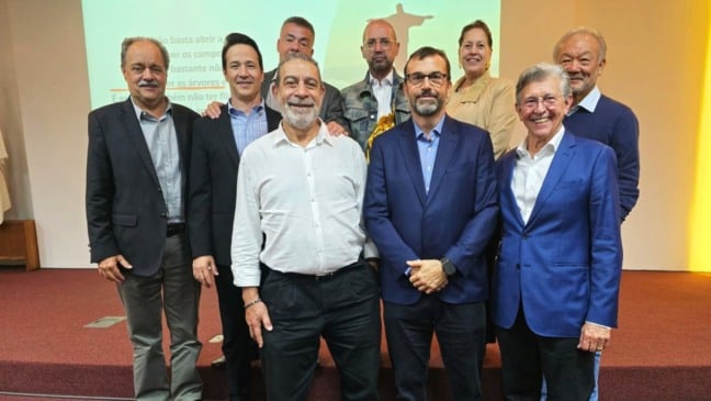 Lideranças da indústria e representantes da Prefeitura de Jundiaí participaram de palestra sobre a Reforma Tributária com o professor Eurico Santi, promovida pelo CIESP em comemoração ao Dia da Indústria.
