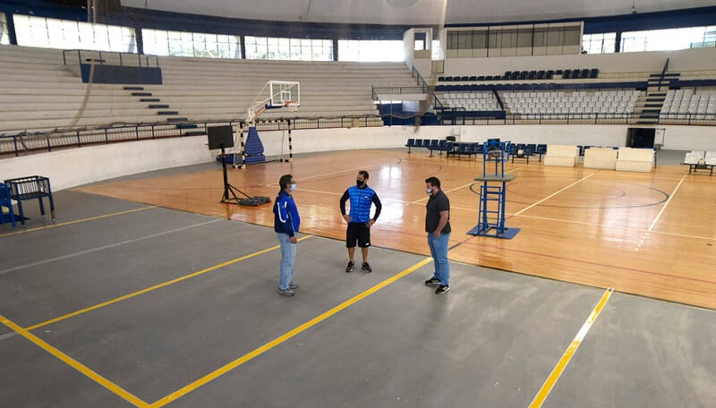 Quadra com novos pisos