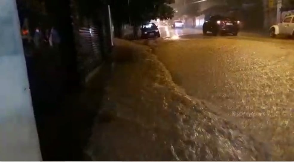 Alagamento na região de Jundiaí