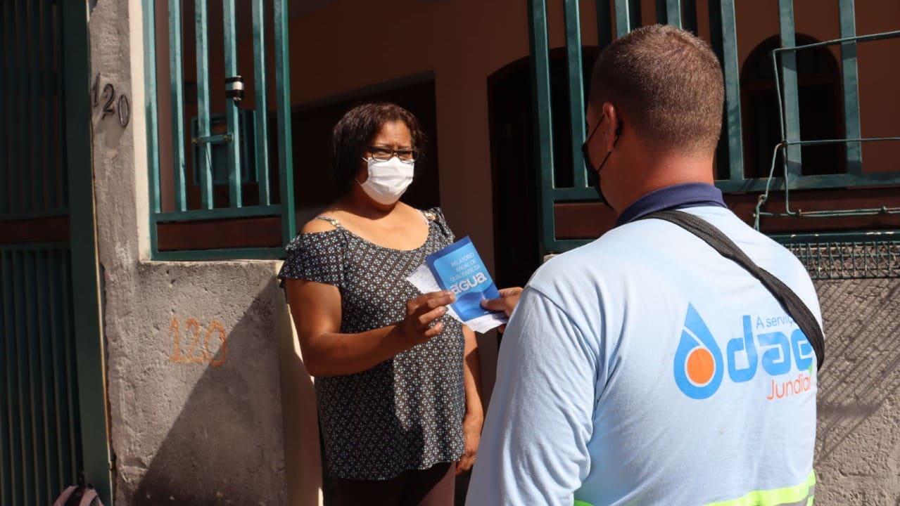 Moradores de Jundiaí recebem Relatório de Qualidade da Água Moradores de Jundiaí recebem Relatório de Qualidade da Água