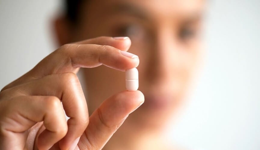 Nenhum tipo de remédio pode ser ingerido com leite, café, chá ou suco Nenhum tipo de remédio pode ser ingerido com leite, café, chá ou suco