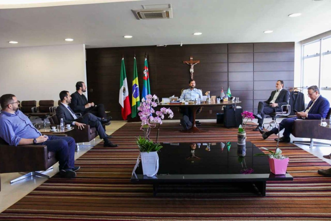 reuniao_oxxo_gabinete_jundiai-compressed