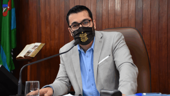 Aprovada iniciativa de Faouaz Taha em apoio à lei nacional que proíbe vacina “anti-cio”