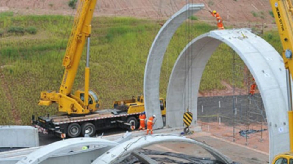 Obras na Rodovia D. Pedro I