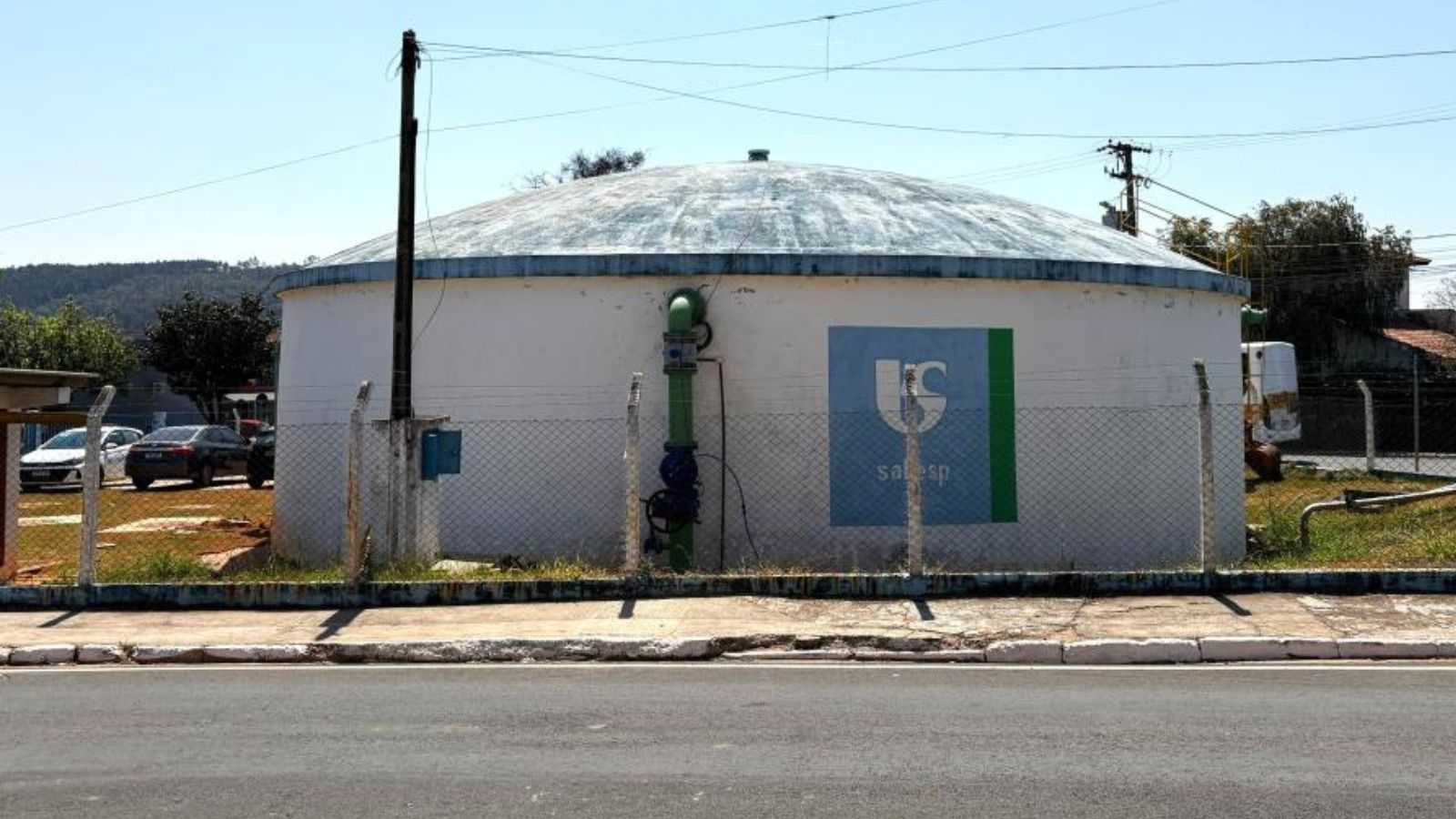 Reservatório da Sabesp em Itupeva garante abastecimento de água à população.