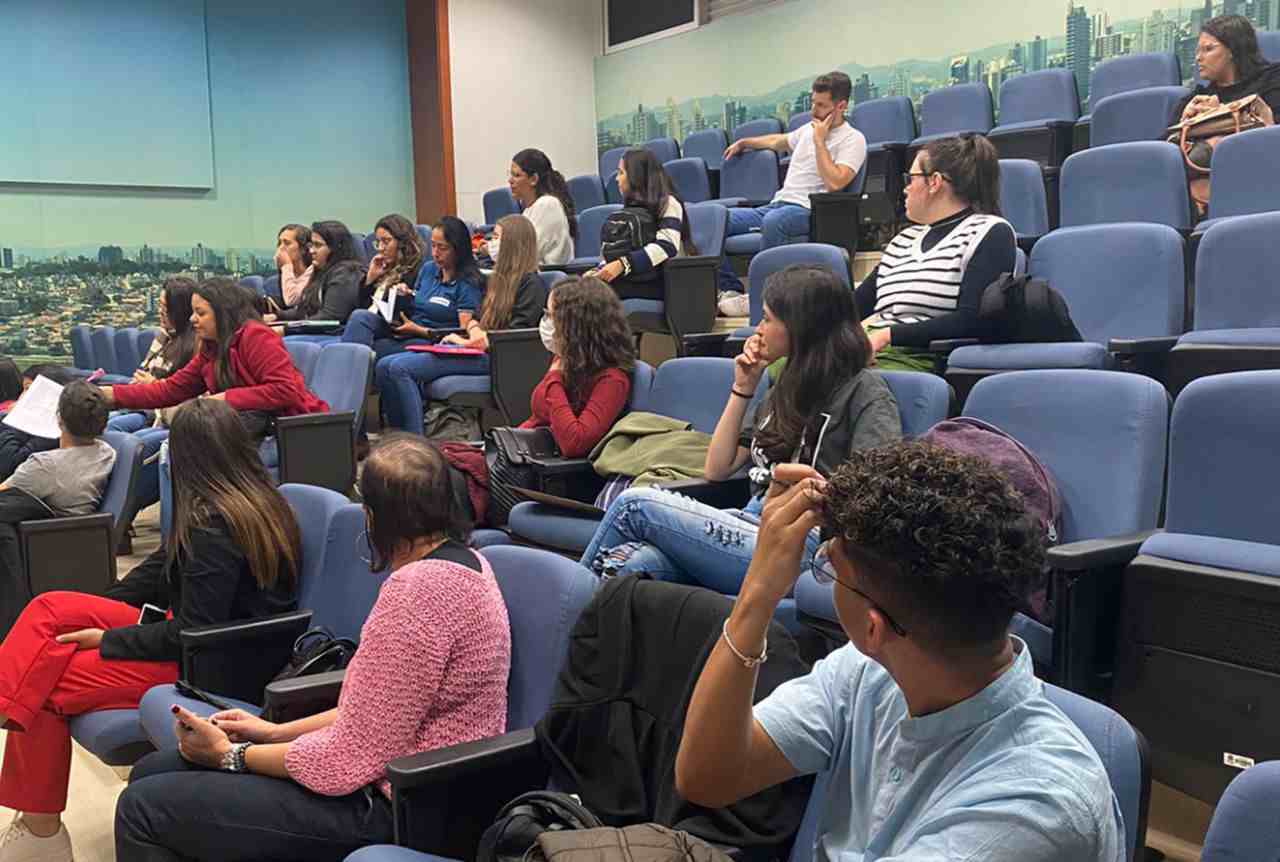 saepro-Jundiai-apresentaçao-para-estudantes-de-arquitetura-compressed