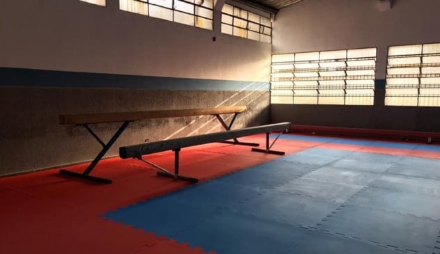 Foto de sala de ginástica