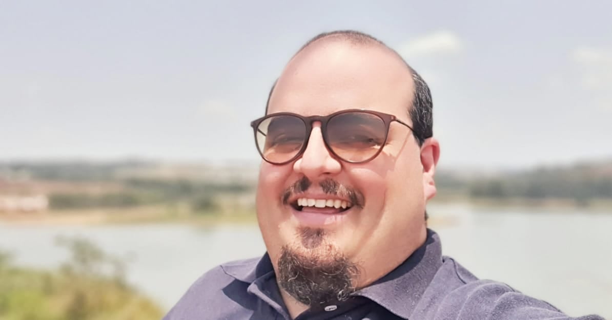 Professor, pesquisador e cientista social, Samuel Vidilli