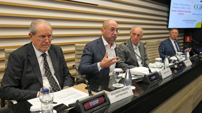 Autoridades da indústria brasileira.