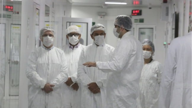 Doria esteve no Instituto Butantan, nesta sexta (19), acompanhando a chegada de novas doses da vacina