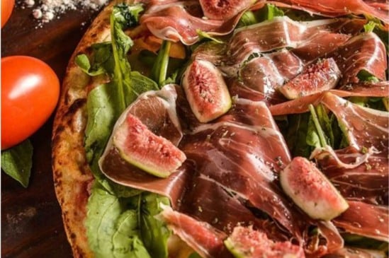 Pizza Adriane Galisteu. Foto: Senna Pizzaria/Divulgação