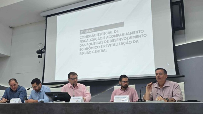 Reunião na Câmara de Jundiaí.