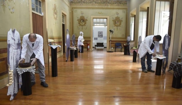 Foto de museu do solar do barão recebendo exposição