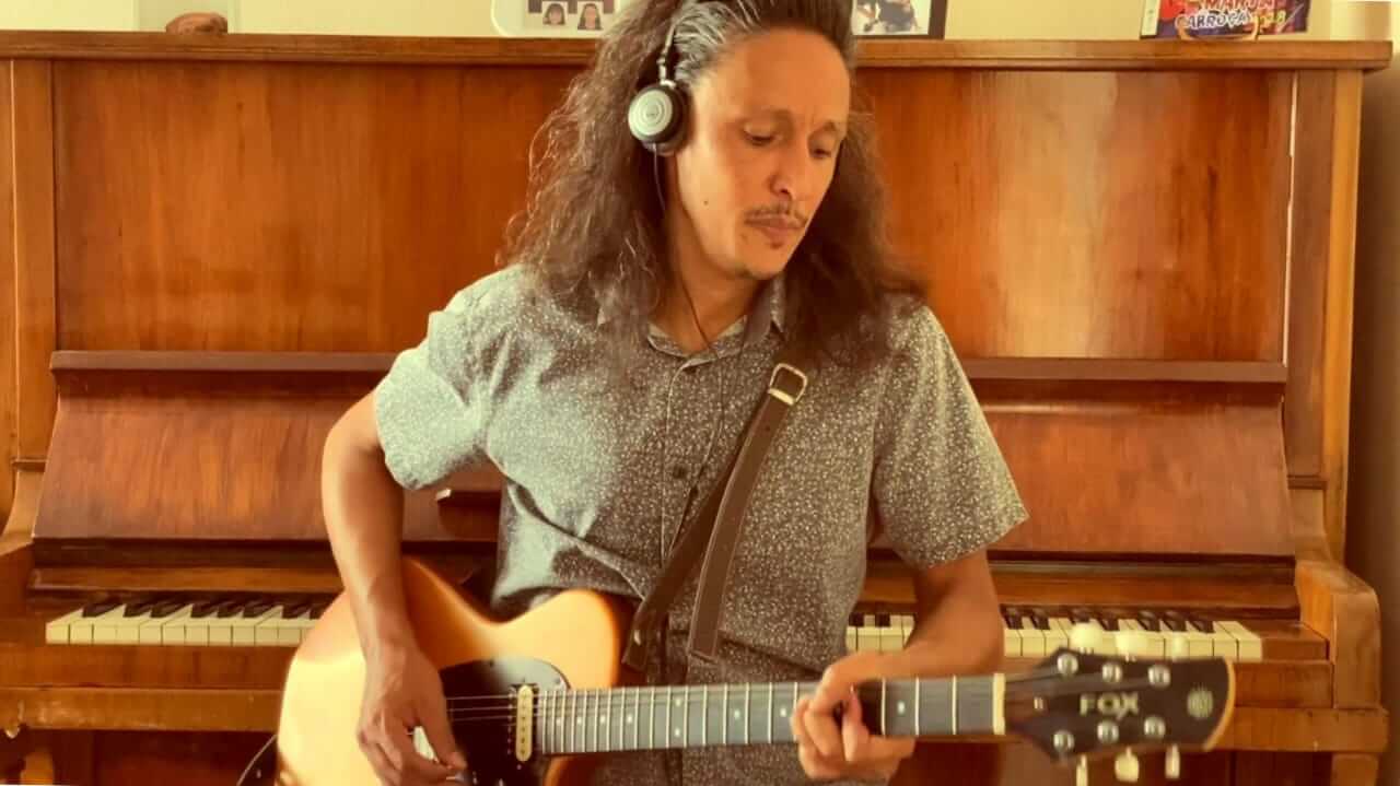 Cantor e compositor, Siqueira