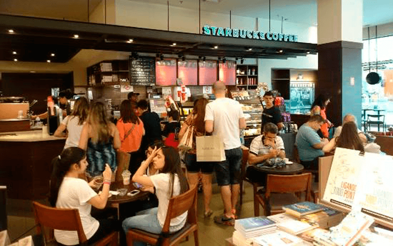 Fachada do starbucks jundiaí