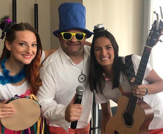 tia-may-atração-cultural-compressed