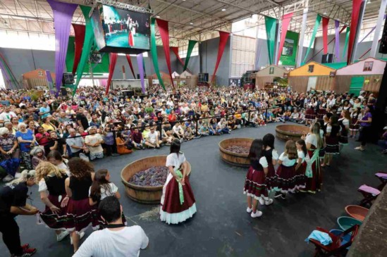 Confira a programação cultural do primeiro fim de semana de Festa da Uva de Jundiaí