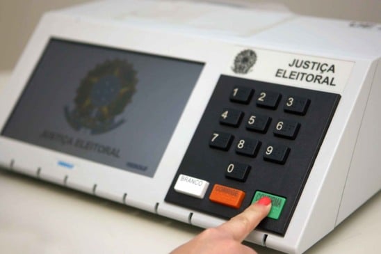 Urna eletrônica - veja como consultar processos eleitorais na internet - horário de votação