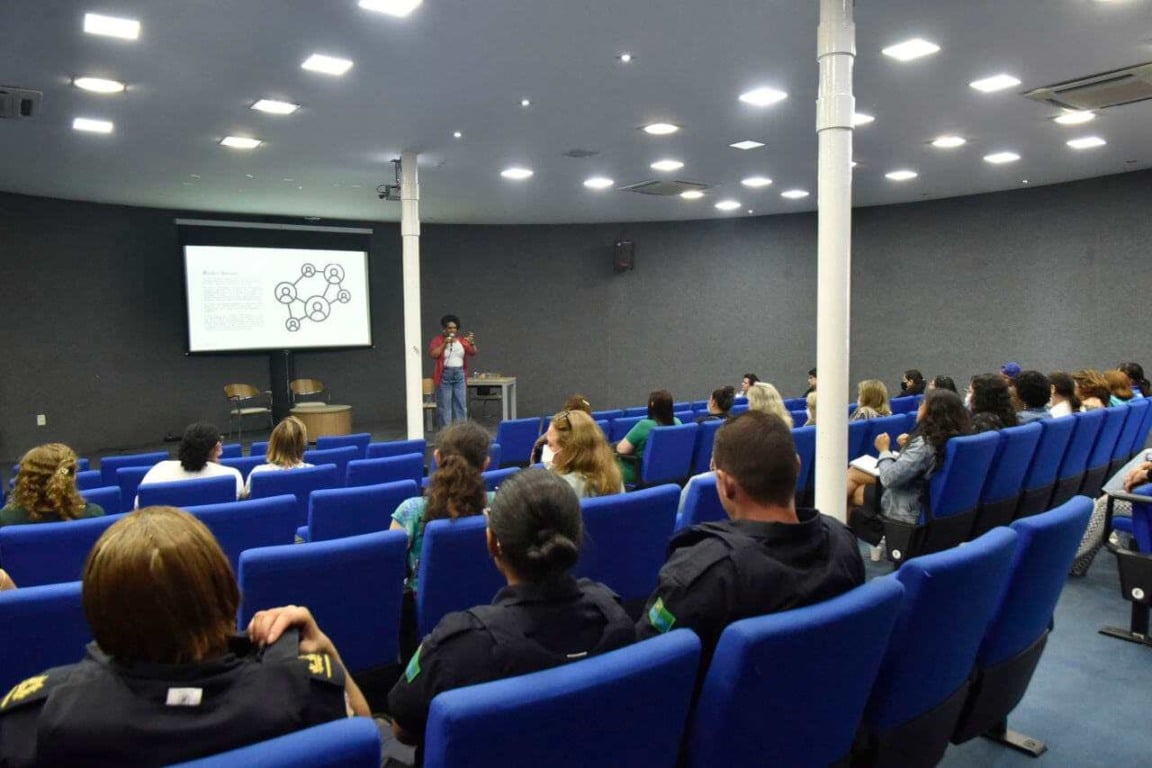 Tema do encontro foi a importância do trabalho em rede como instrumento de combate à violência e de proteção da vítima