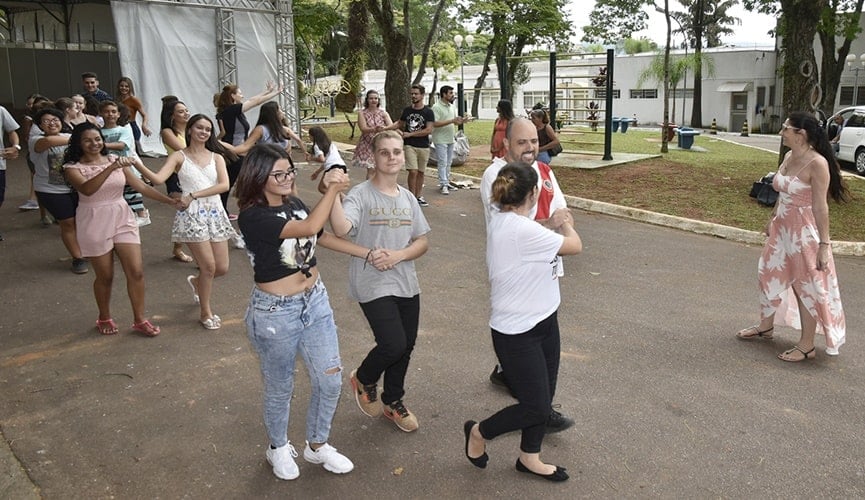 Foto de vinhateiros e vinhateiras