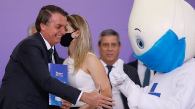 União tem 72 horas para justificar sigilo sobre o cartão de vacinação de Bolsonaro