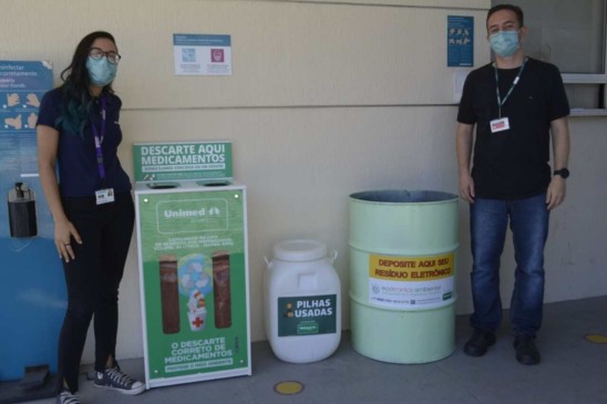 Isadora Torres Gatto, estagiária de Meio Ambiente da Siemens e Rodrigo Fernando e Silva, engenheiro na empresa