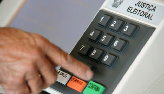 Foto de urna eleitoral