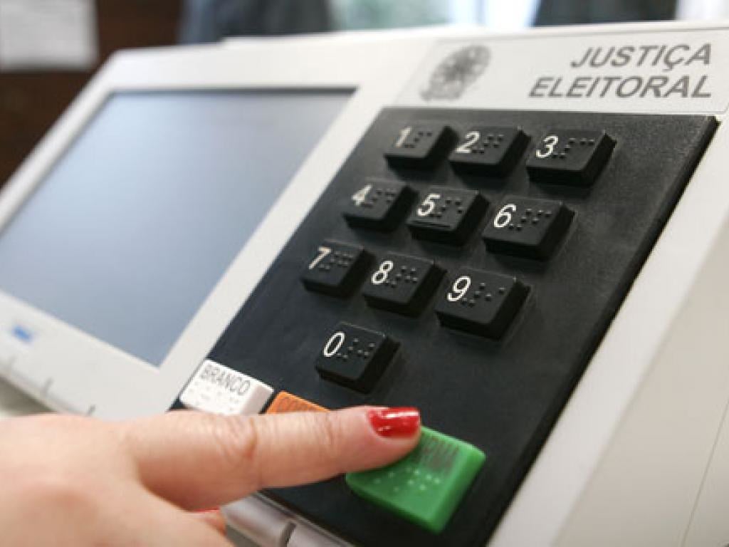 urna-eletronica-brasil