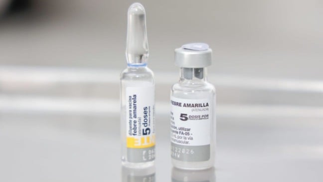 Vacina da Febre Amarela.