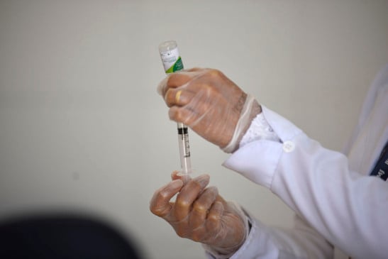 Jundiaí: Idosos que vão tomar segunda dose contra Covid devem esperar para tomar a vacina contra gripe